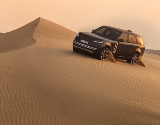 Range Rover Electric 2